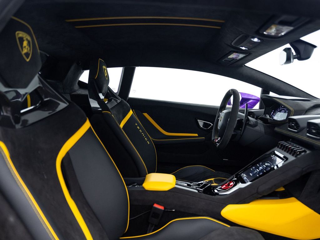 Lamborghini Huracán 2024