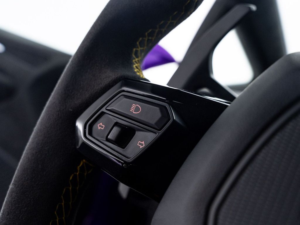 Lamborghini Huracán 2024