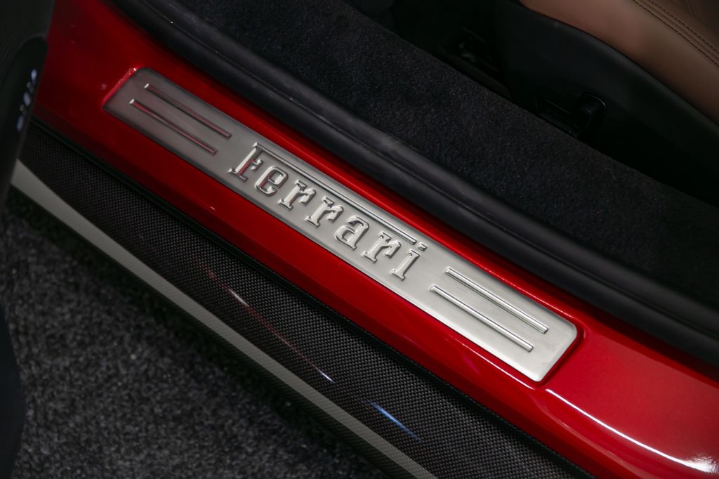 Ferrari 296 GTB 2025