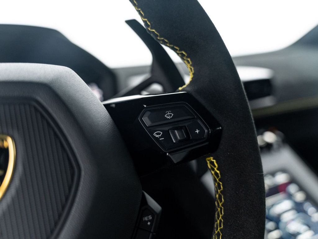 Lamborghini Huracán 2024