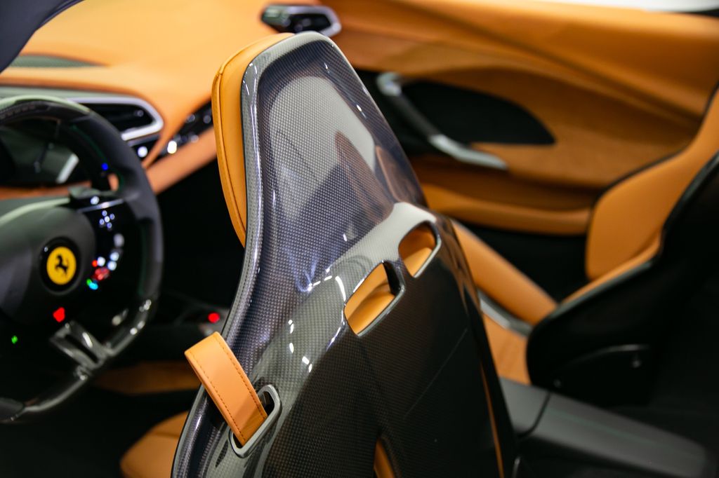 Ferrari 296 GTS 2025