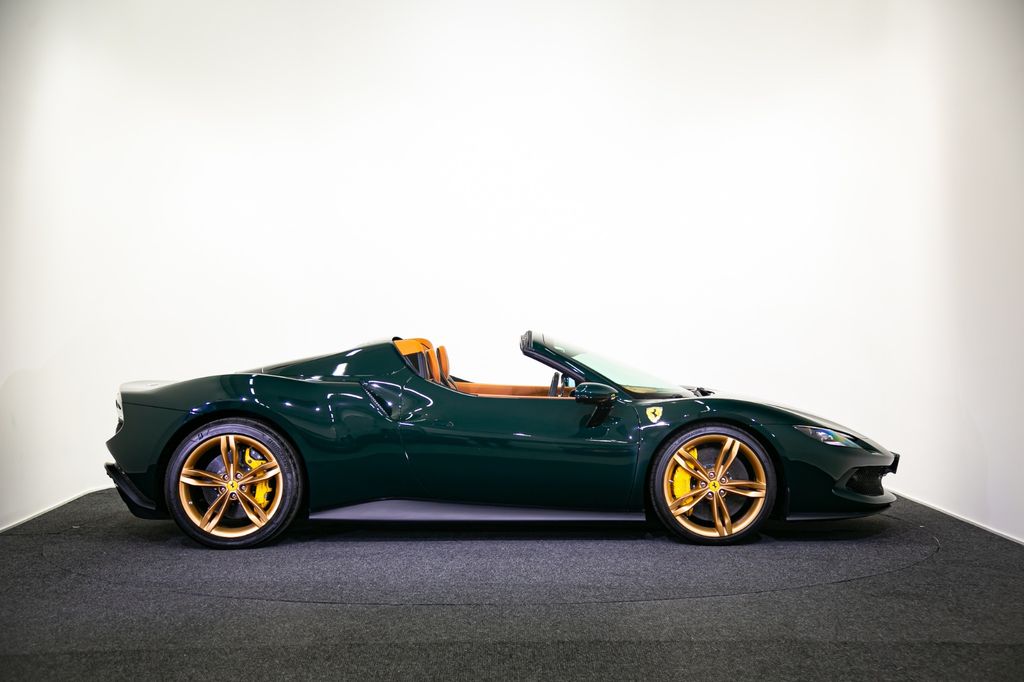 Ferrari 296 GTS 2025