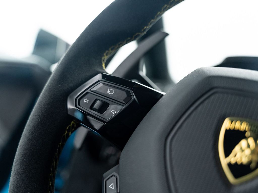 Lamborghini Huracán 2024