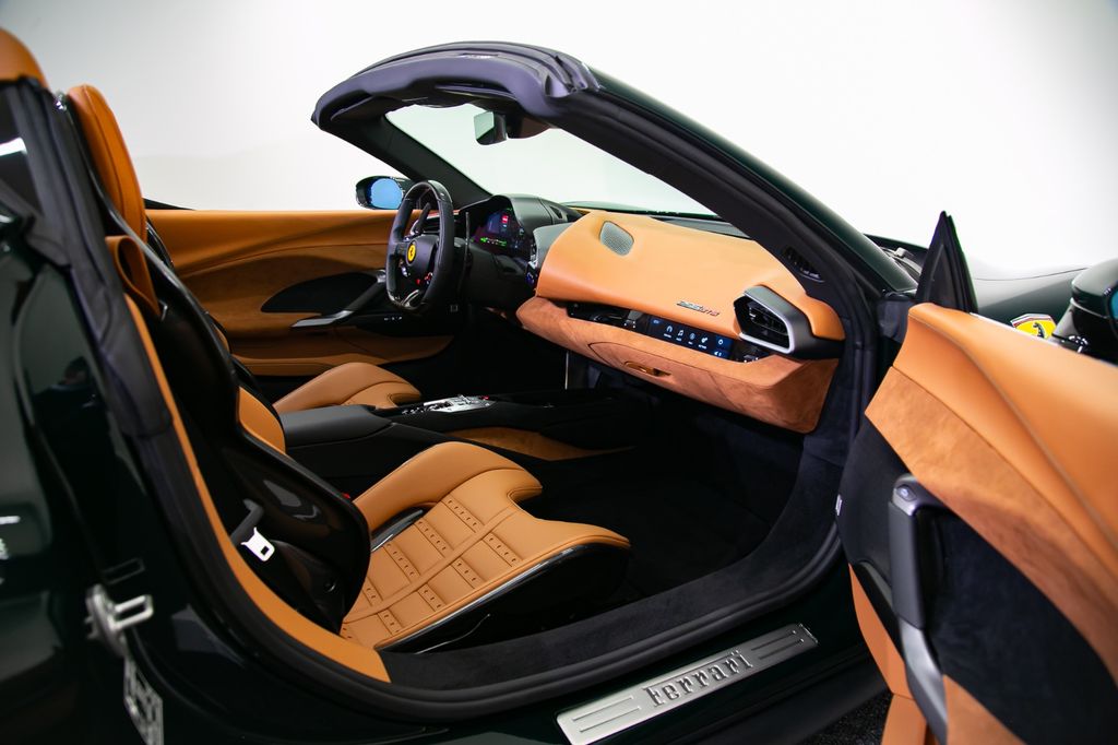 Ferrari 296 GTS 2025