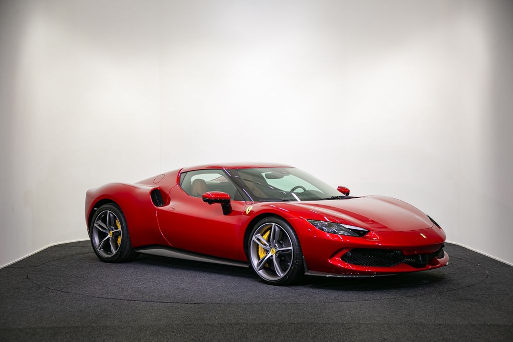 Ferrari 296 GTB 2025