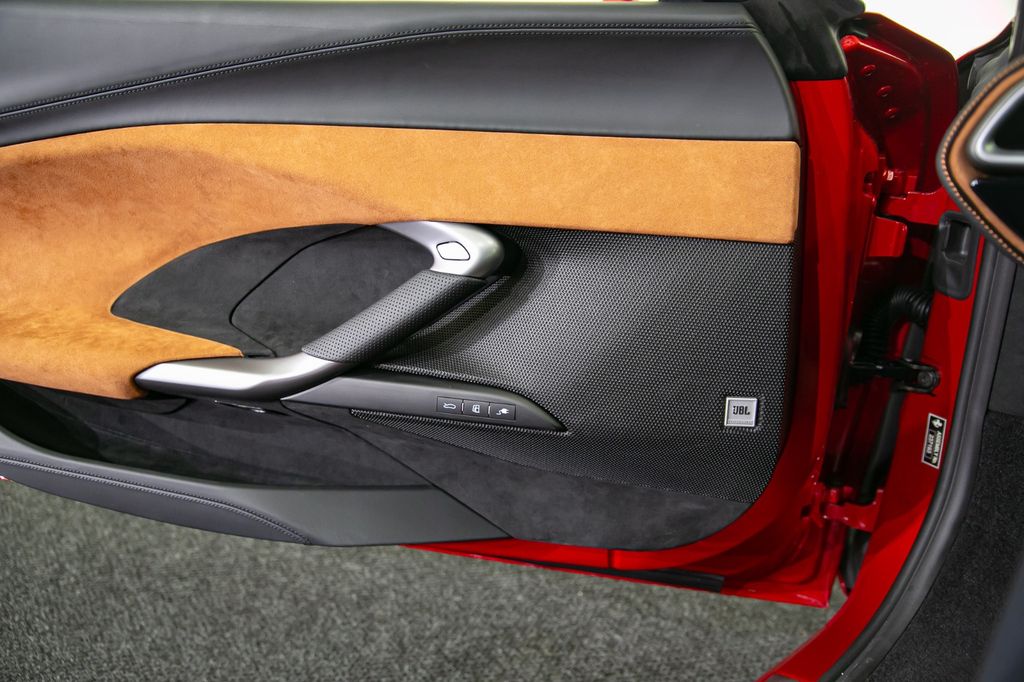 Ferrari 296 GTB 2025