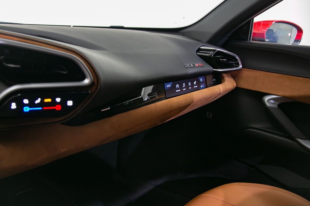 Ferrari 296 GTB 2025