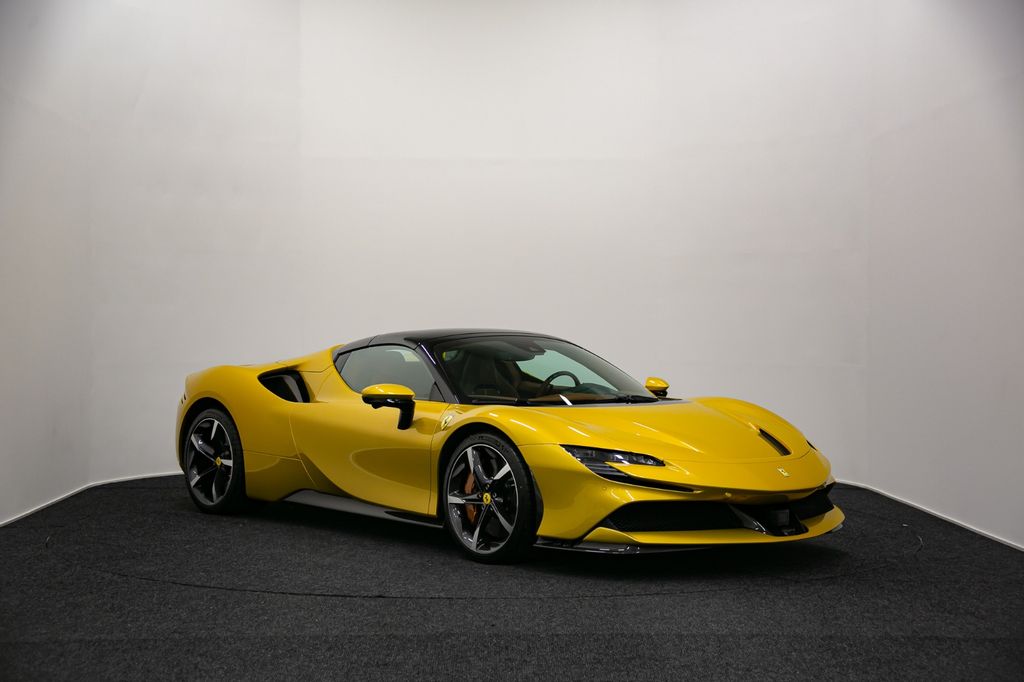 Ferrari SF90 2024