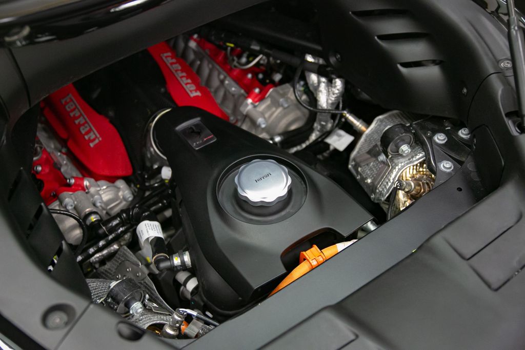 Ferrari SF90 2024
