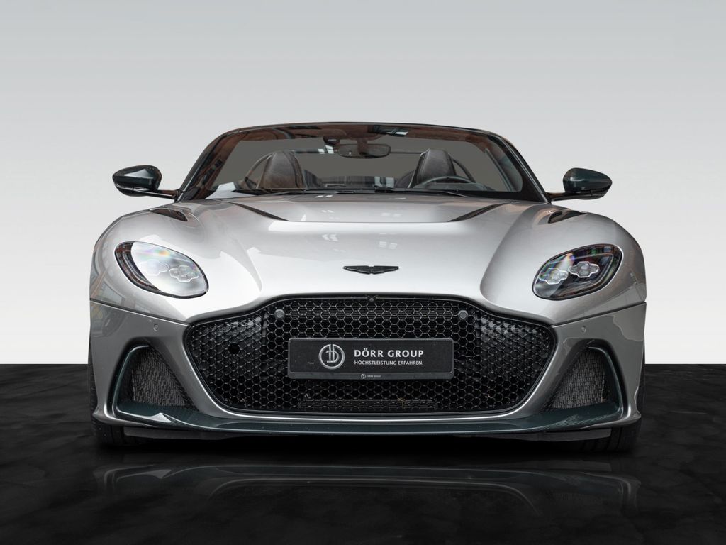 Aston Martin DBS 2024