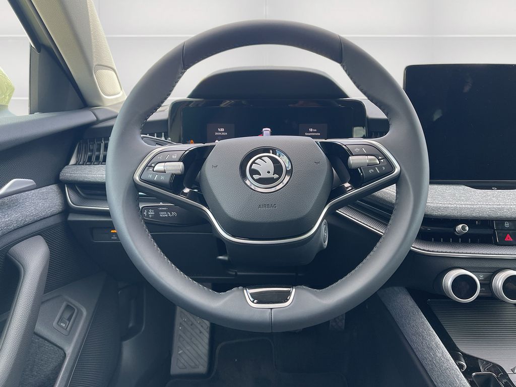 Skoda Superb 2025