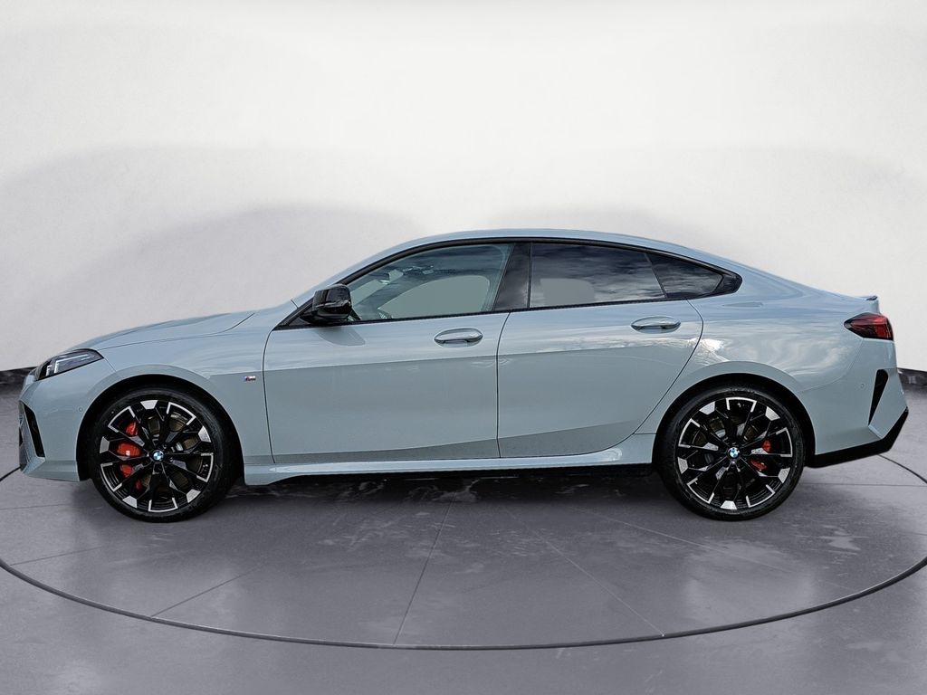 BMW M235 2025