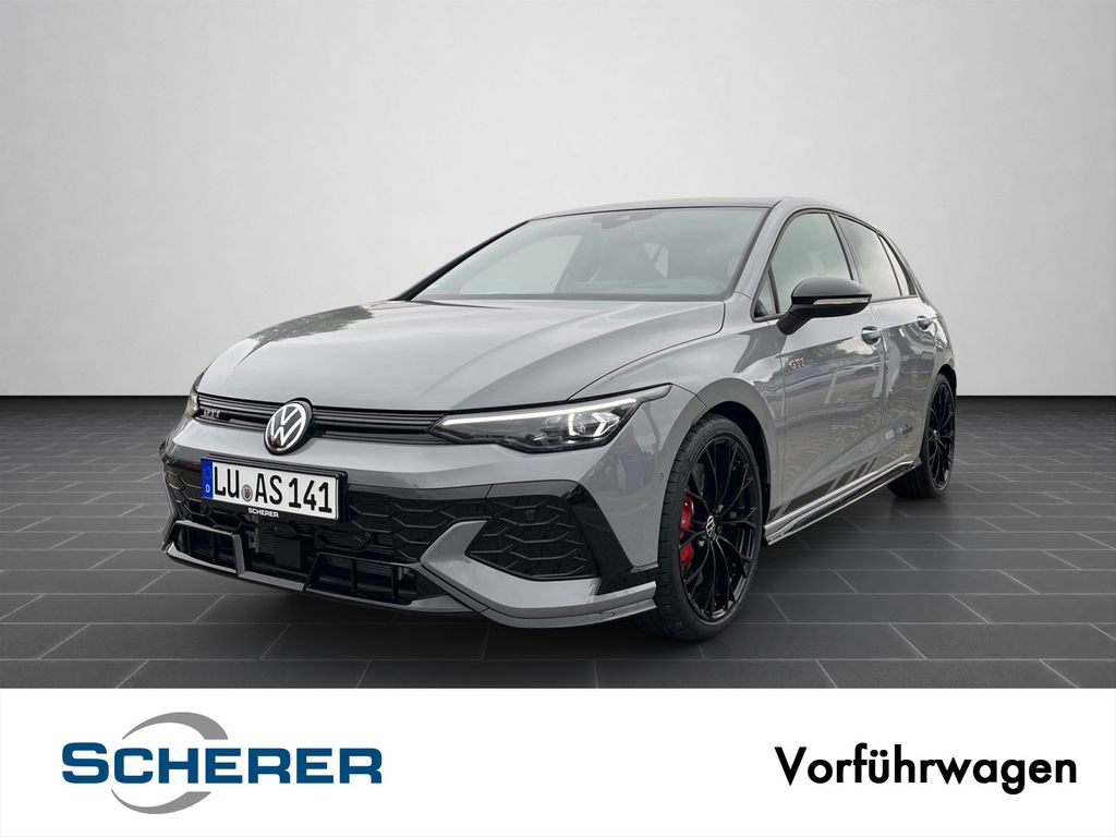 Volkswagen Golf 2025