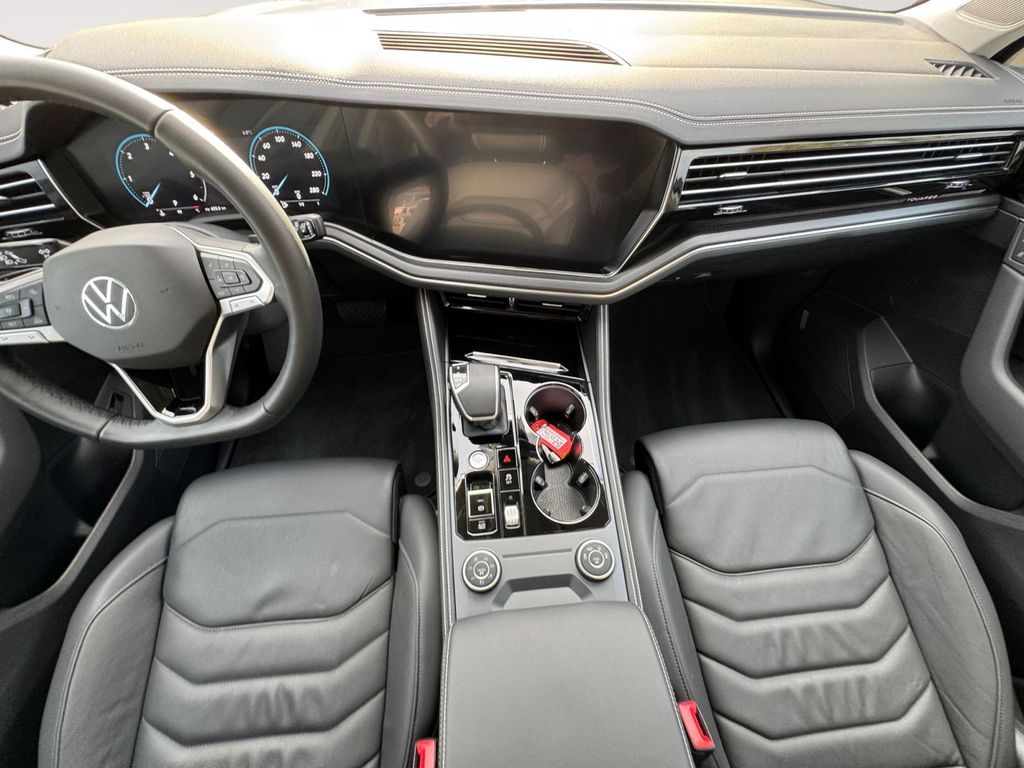 Volkswagen Touareg 2025