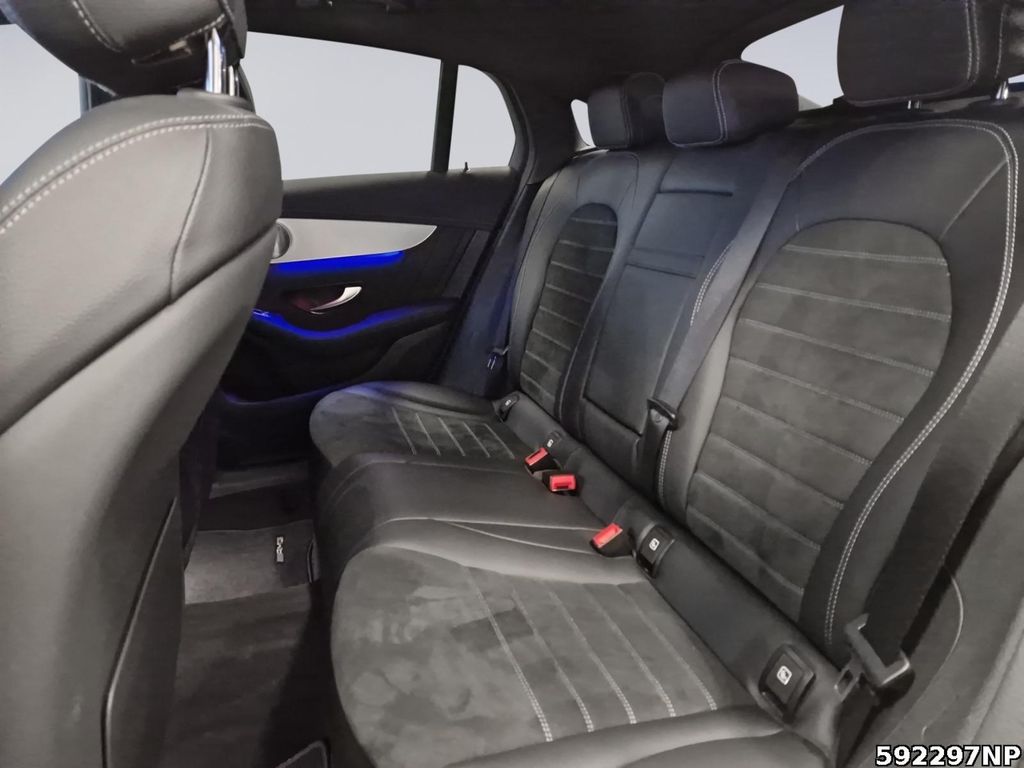 Mercedes-Benz GLC 300 2023