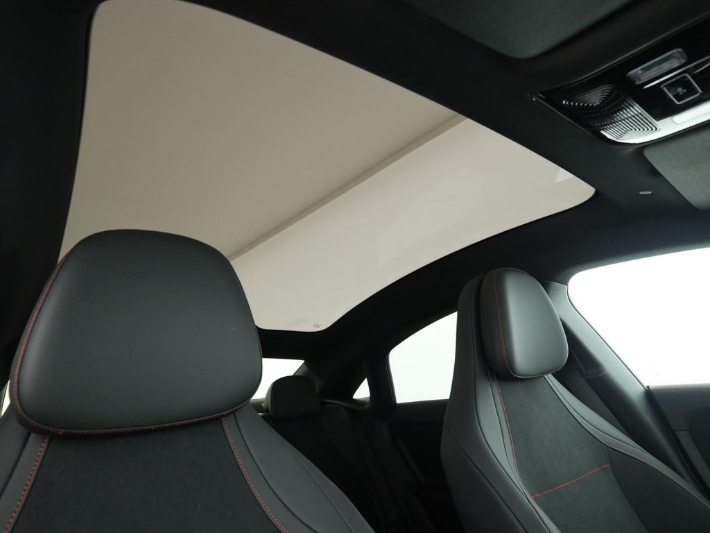 Mercedes-Benz CLA 250 2025