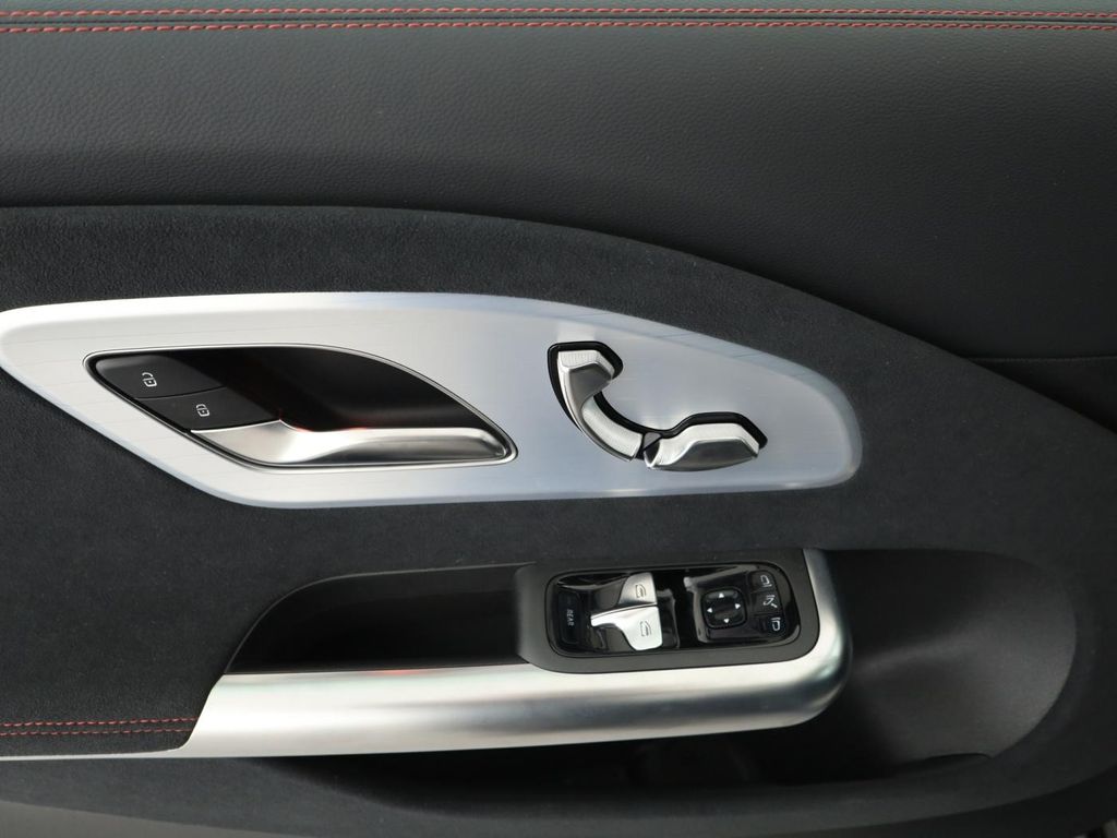 Mercedes-Benz CLA 250 2025