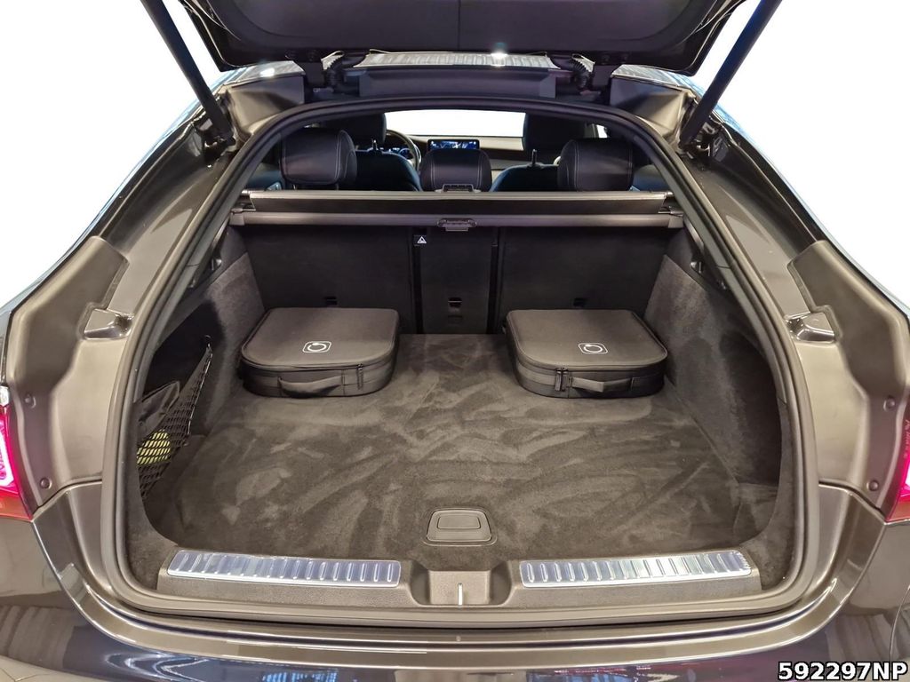 Mercedes-Benz GLC 300 2023