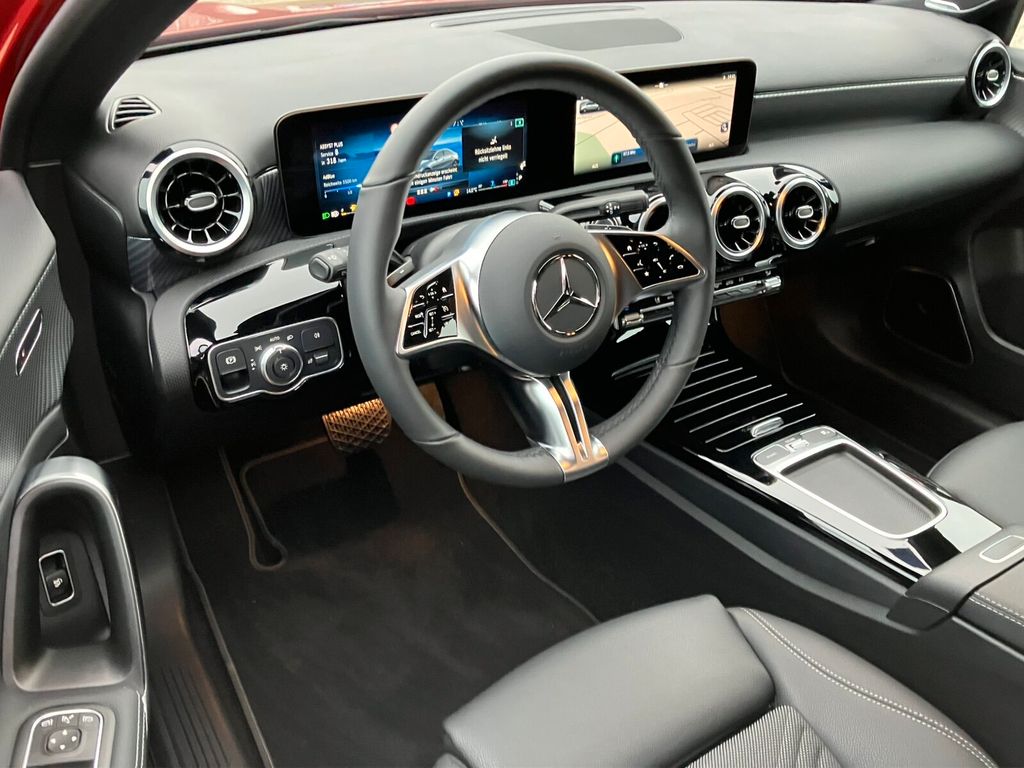 Mercedes-Benz A 200 2024
