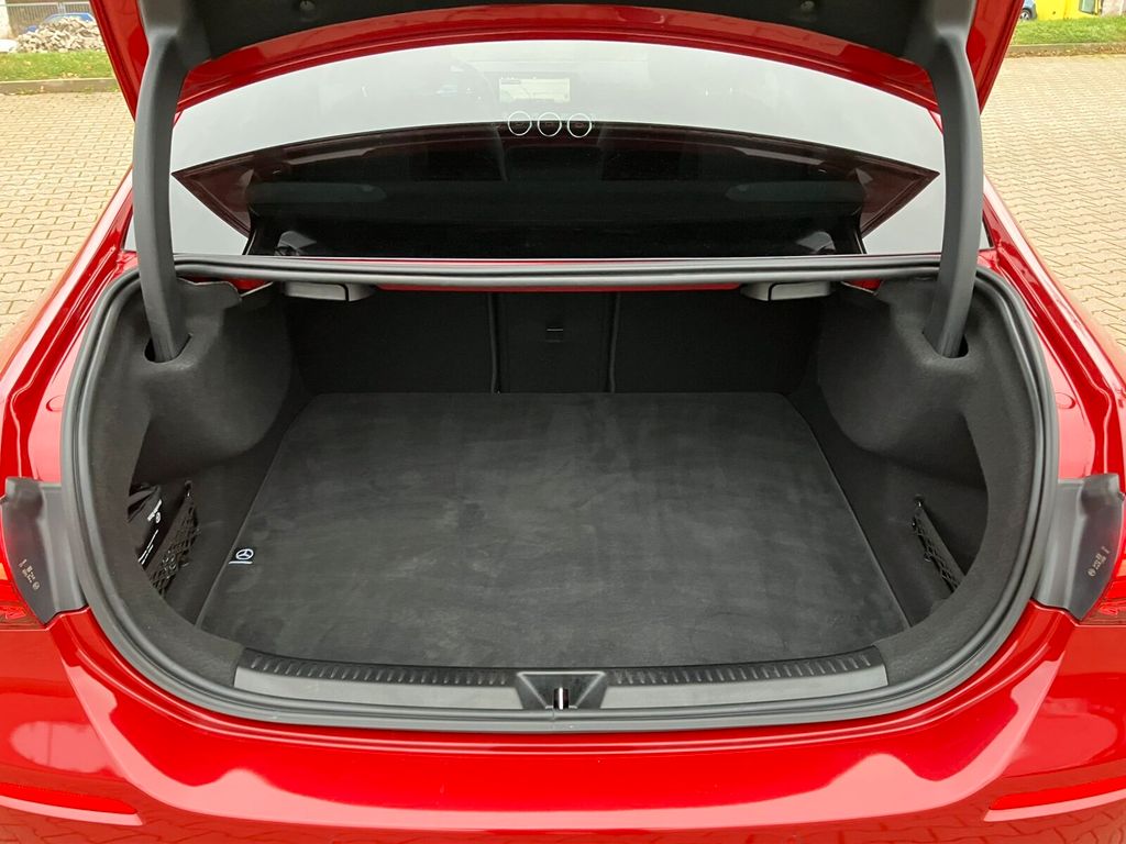 Mercedes-Benz A 200 2024