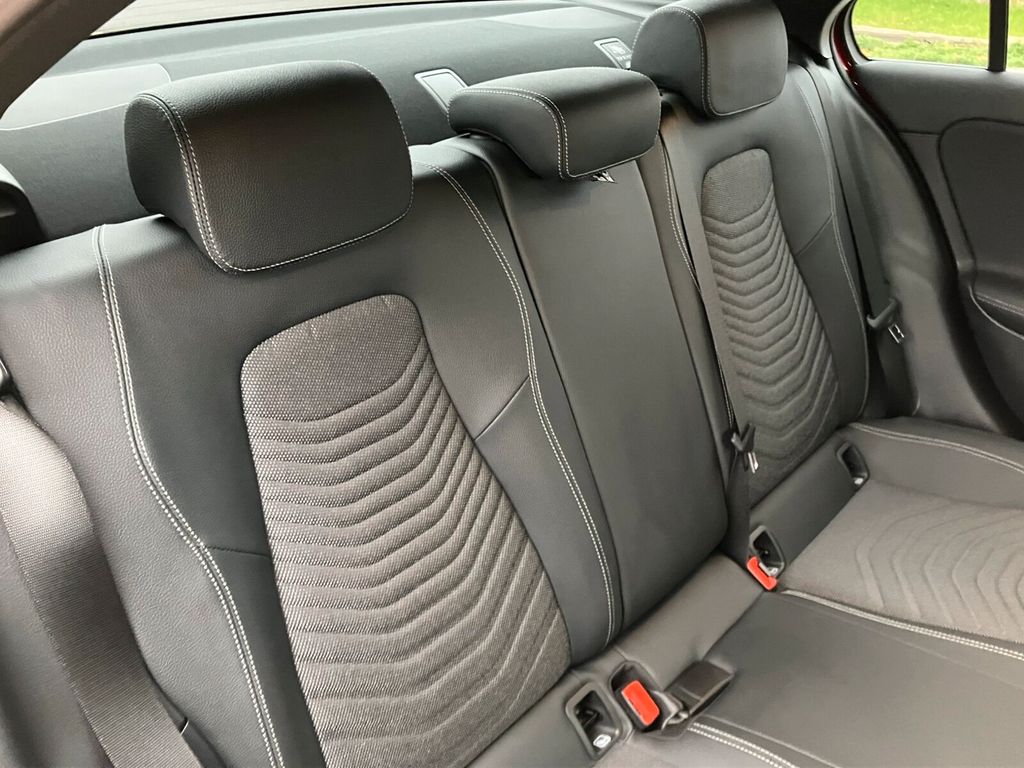 Mercedes-Benz A 200 2024