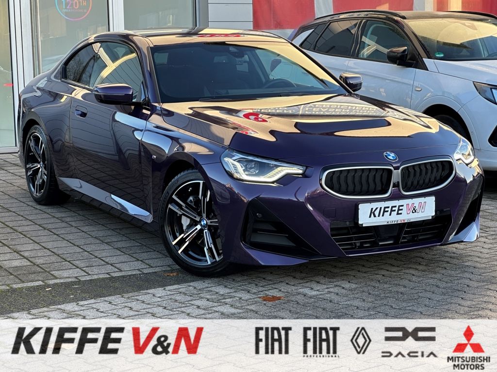 BMW 230 2025