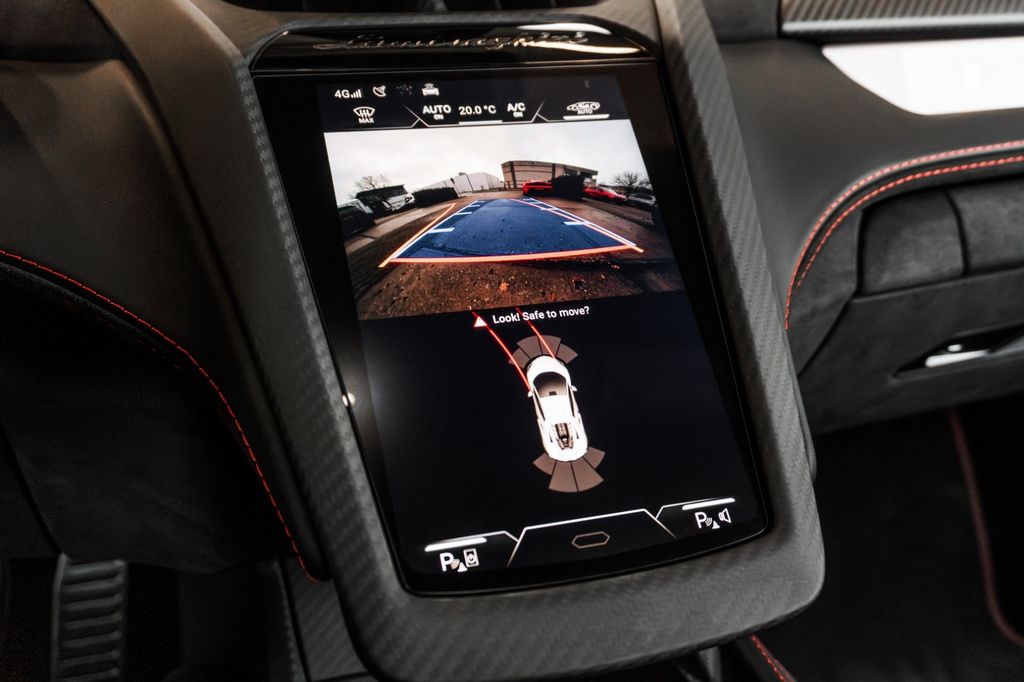 Lamborghini Revuelto 2024