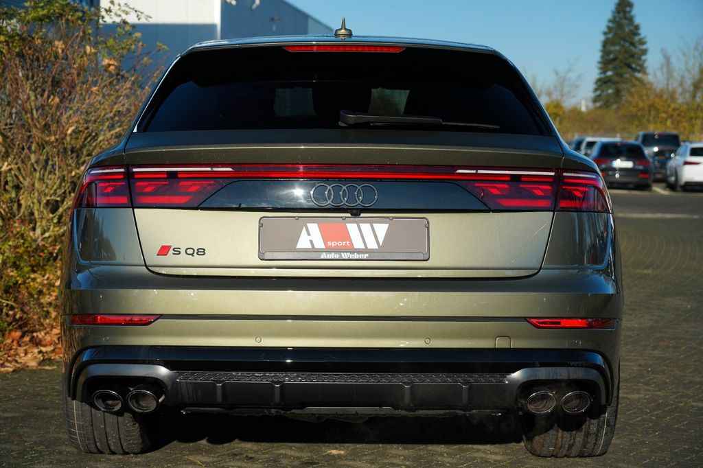 Audi SQ8 2025