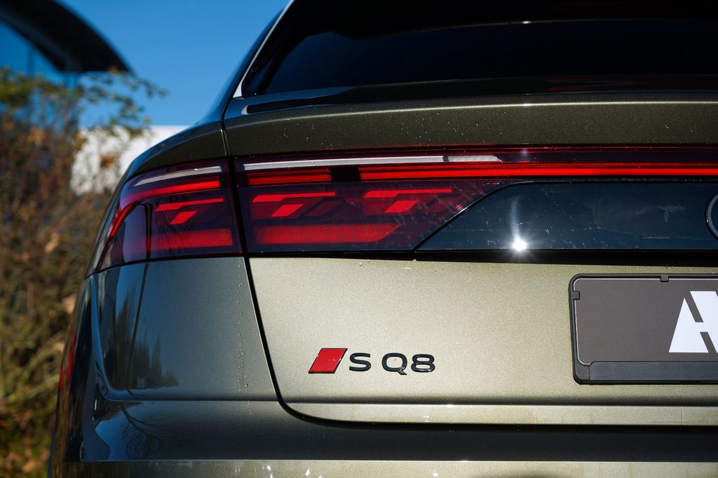 Audi SQ8 2025