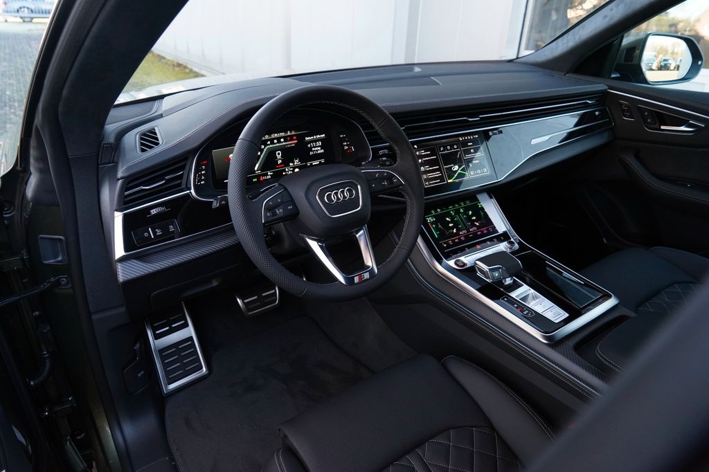 Audi SQ8 2025