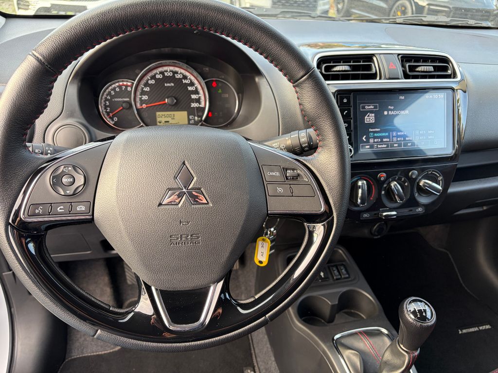 Mitsubishi Space Star 2025