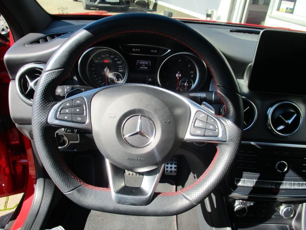 Mercedes-Benz GLA 200 2019