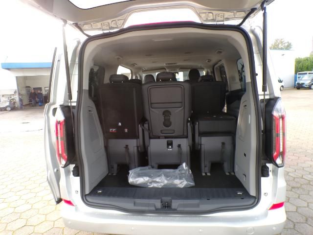 Ford Tourneo Custom 2025