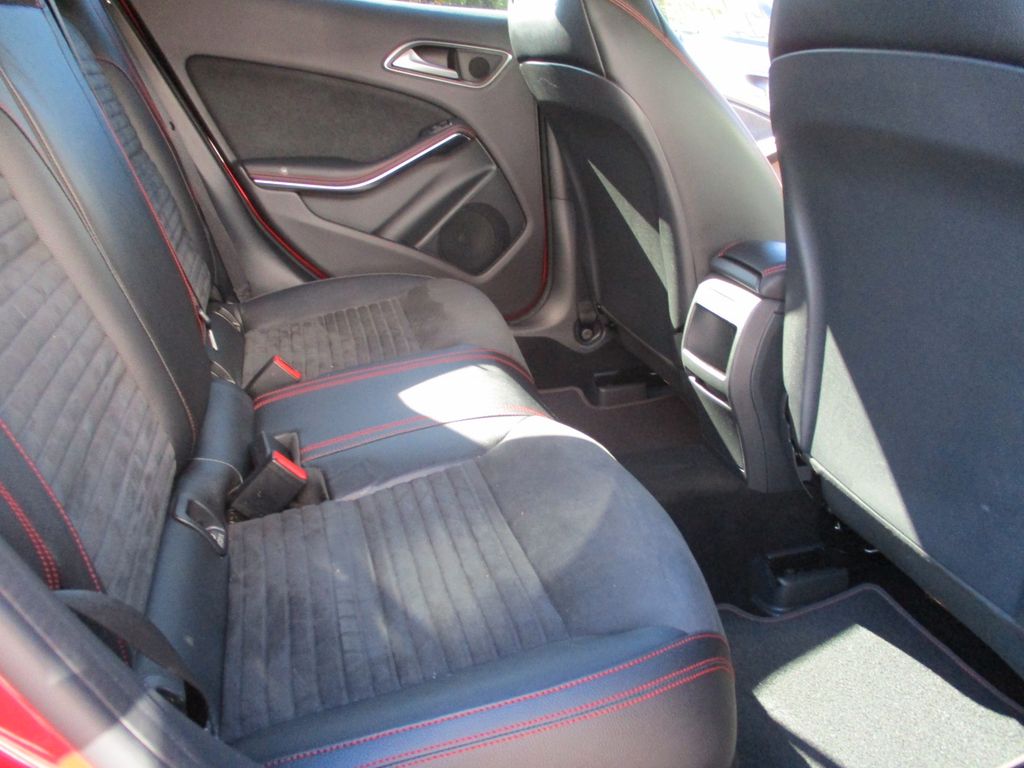 Mercedes-Benz GLA 200 2019