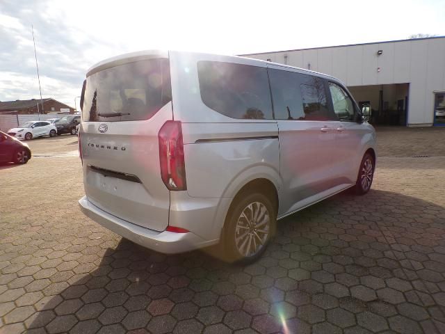 Ford Tourneo Custom 2025