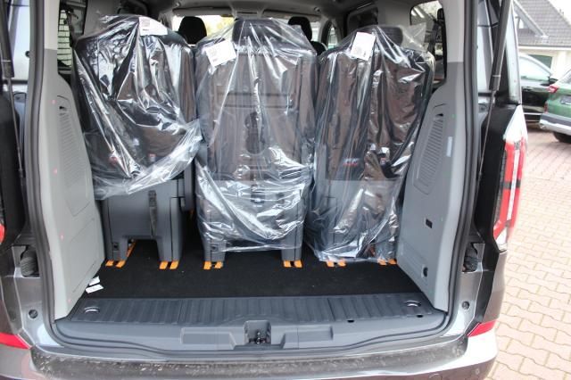 Ford Tourneo Custom 2025