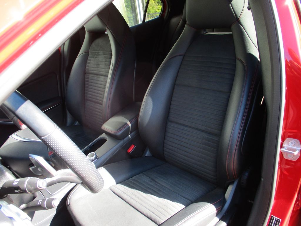 Mercedes-Benz GLA 200 2019