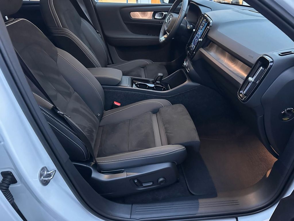 Volvo XC40 2022