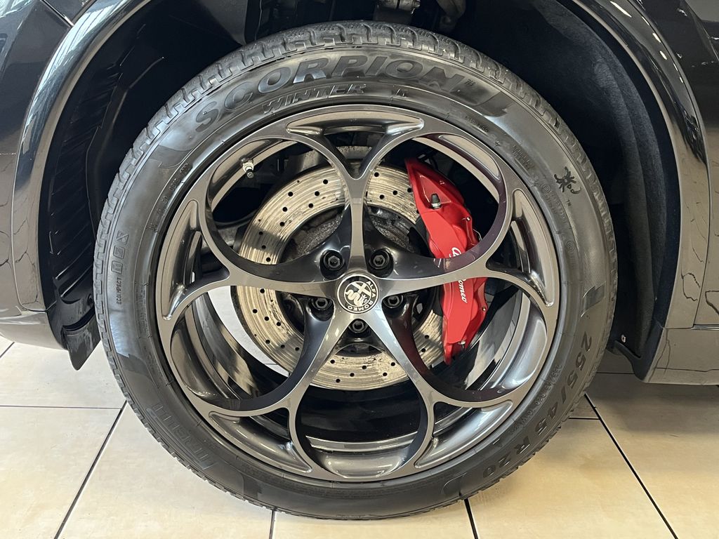 Alfa Romeo Stelvio 2020