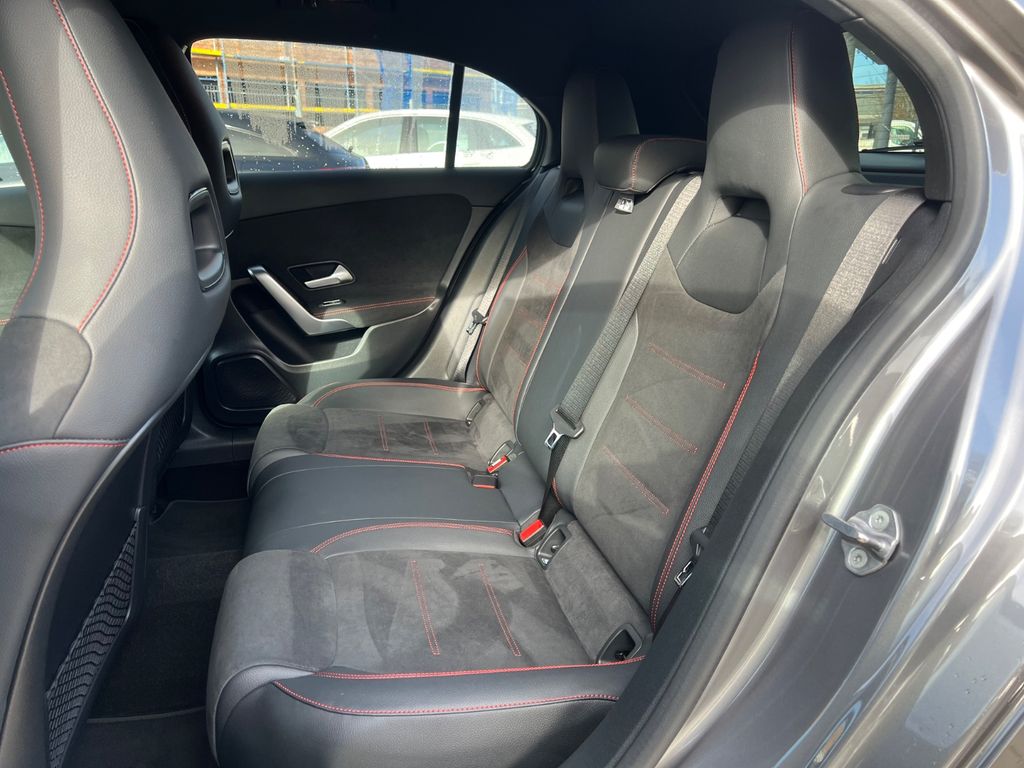Mercedes-Benz A 250 2021