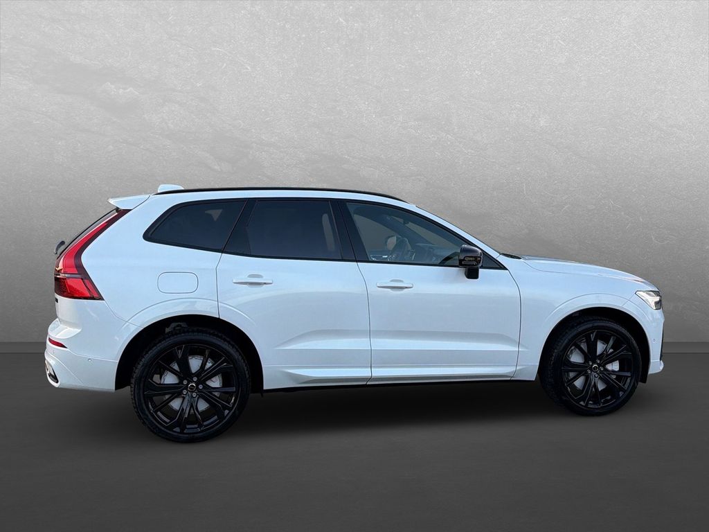 Volvo XC60 2025