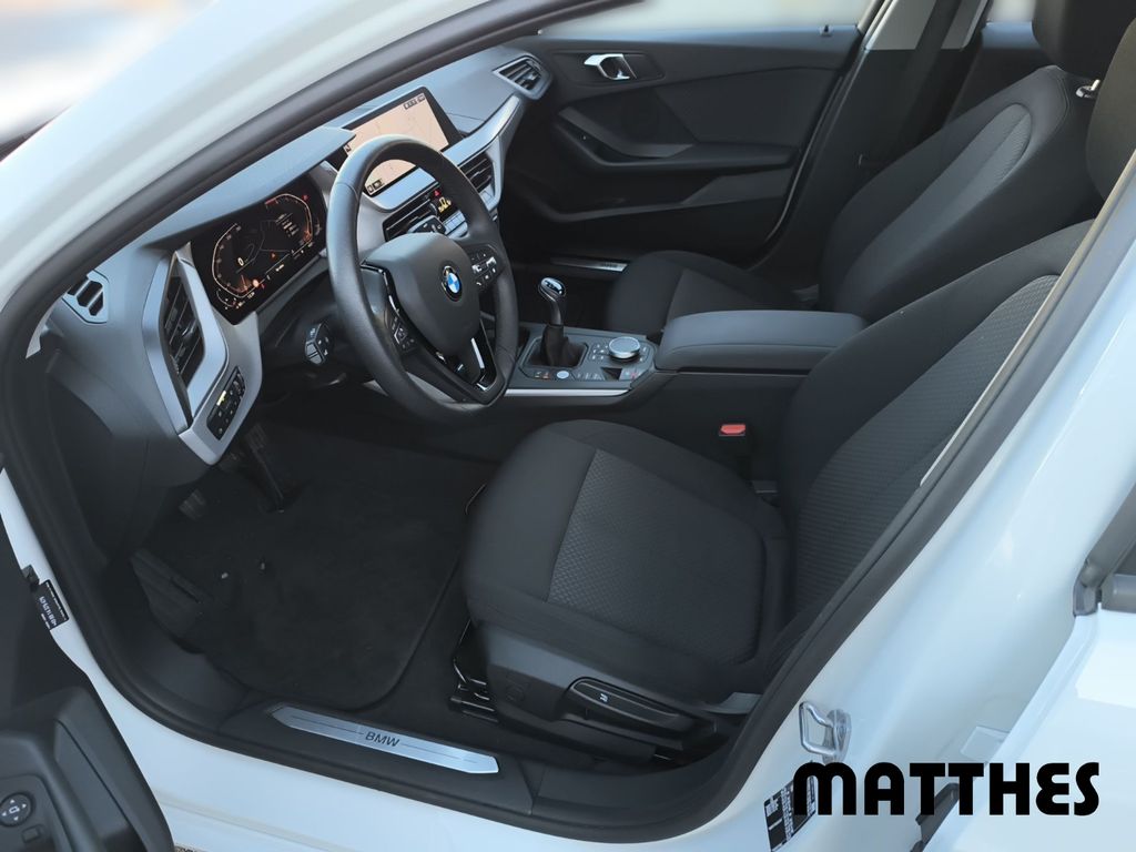 BMW 118 2021