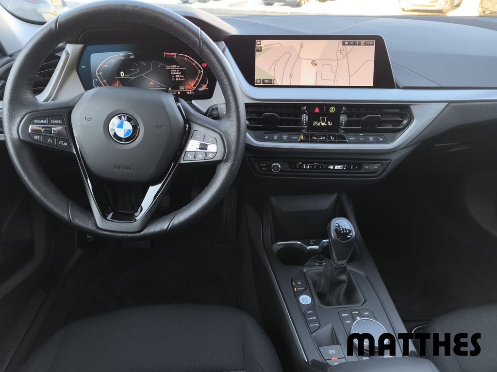 BMW 118 2021