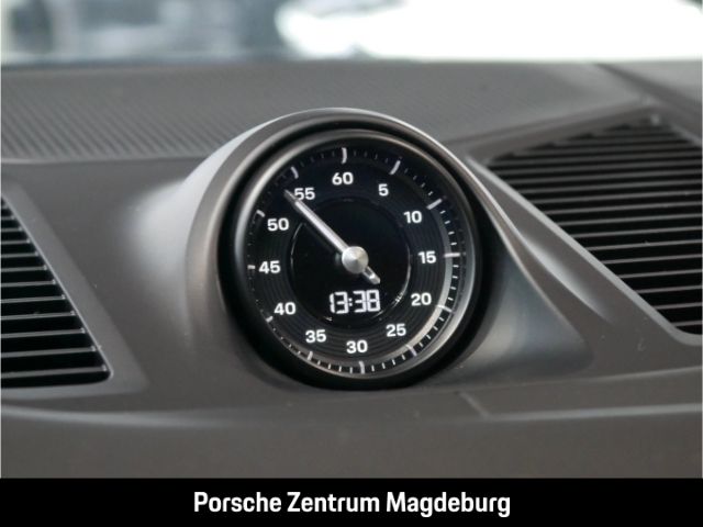 Porsche Cayenne 2025