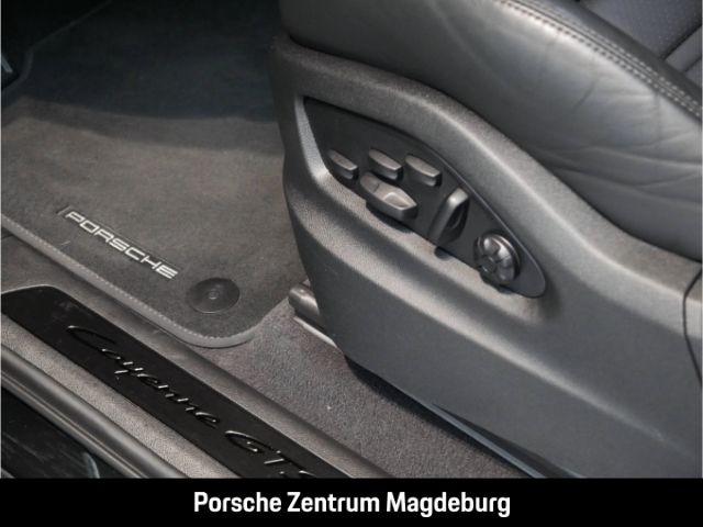 Porsche Cayenne 2025