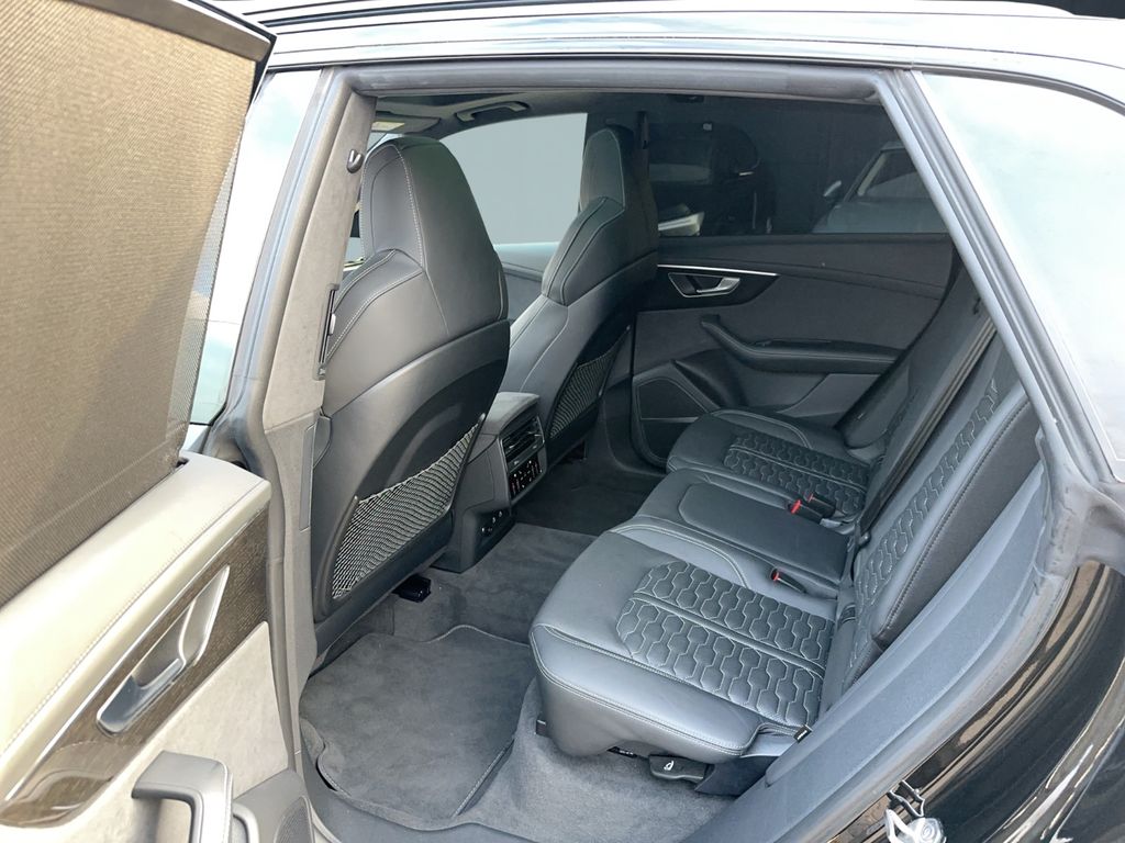 Audi RSQ8 2023