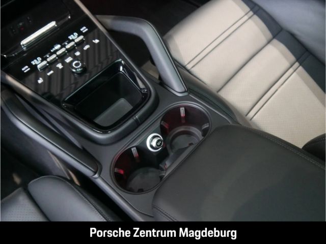 Porsche Cayenne 2025