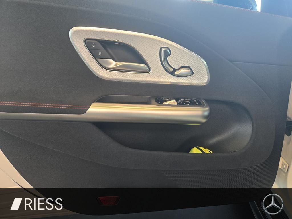 Mercedes-Benz CLA 350 2025