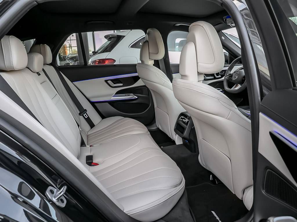 Mercedes-Benz E 300 2025