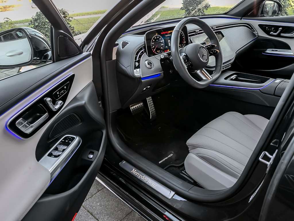 Mercedes-Benz E 300 2025